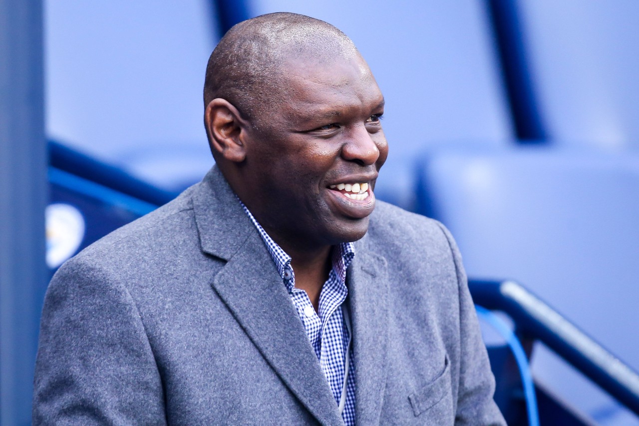 Shaun Goater bietet ManCity seine Hilfe an.