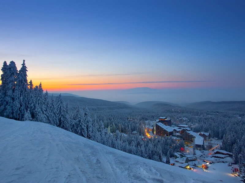 Wo Skifahren richtig günstig ist: Borowez in Bulgarien