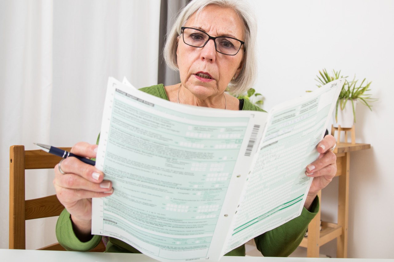 Steuer-Ärger für viele Rentnerinnen und Rentner nach der Erhöhung im Juli.
