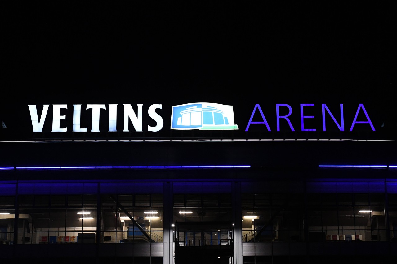 An der Veltins Arena steht am Freitagabend der Impfbus!