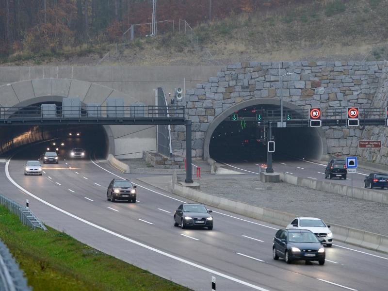 Verkehr Autobahn.jpg