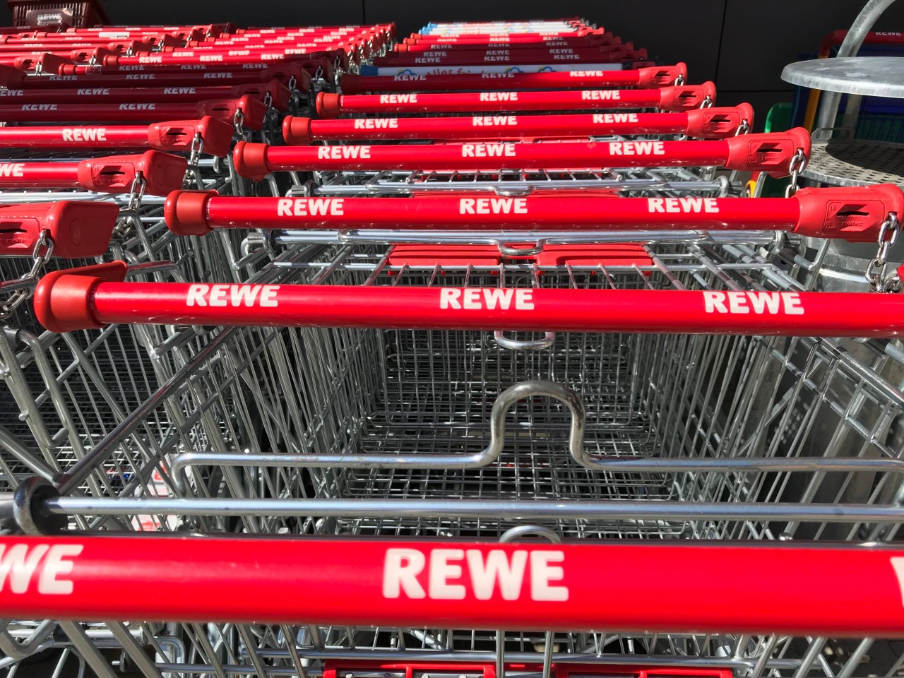 Aldi, Lidl, Rewe, Edeka und Co.: Bald stehen Änderungen in den Supermärkten an. (Symbolbild)