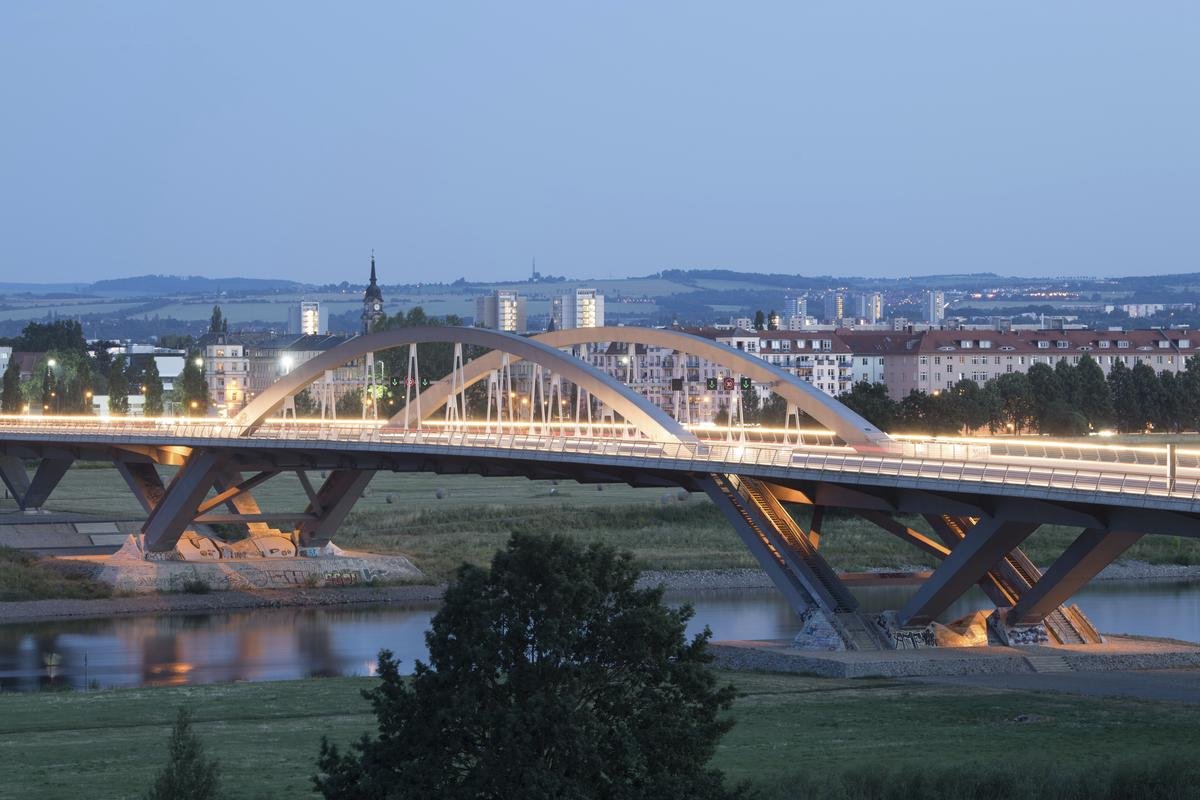 Waldschlößchenbrücke.jpg