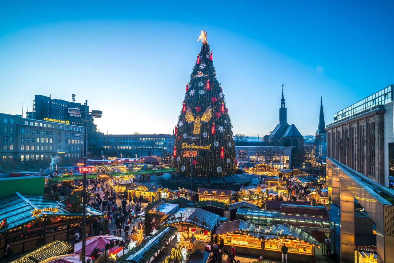 Der „größte Weihnachtsbaum der Welt“ kann nach einem Jahr Abstinenz wieder leuchten. (Archivbild)