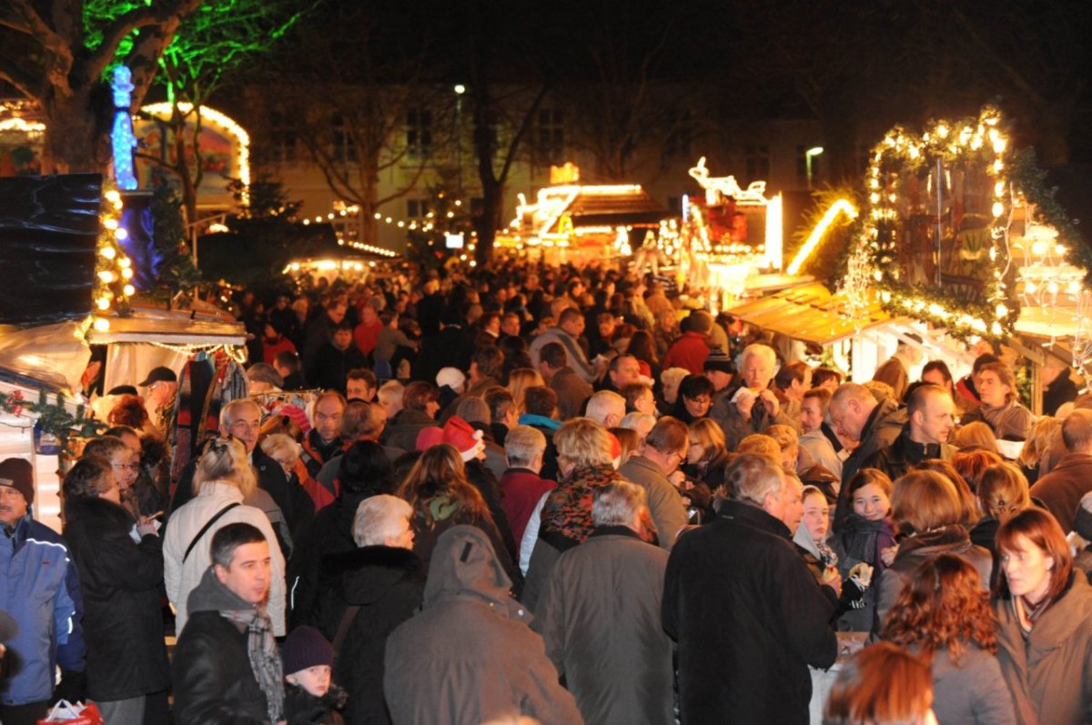 Weihnachtsmarkt Moers.jpg