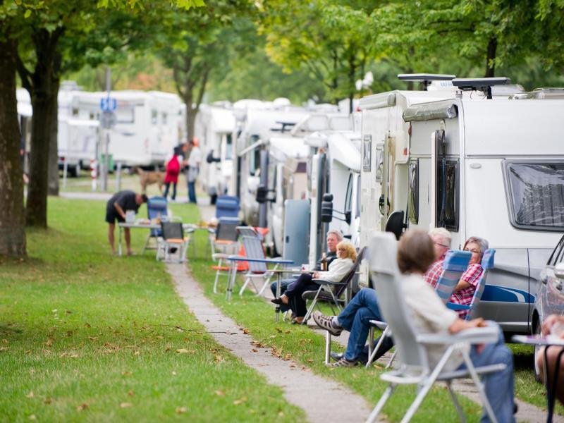 Wohnwagen, Campingplatz.jpg