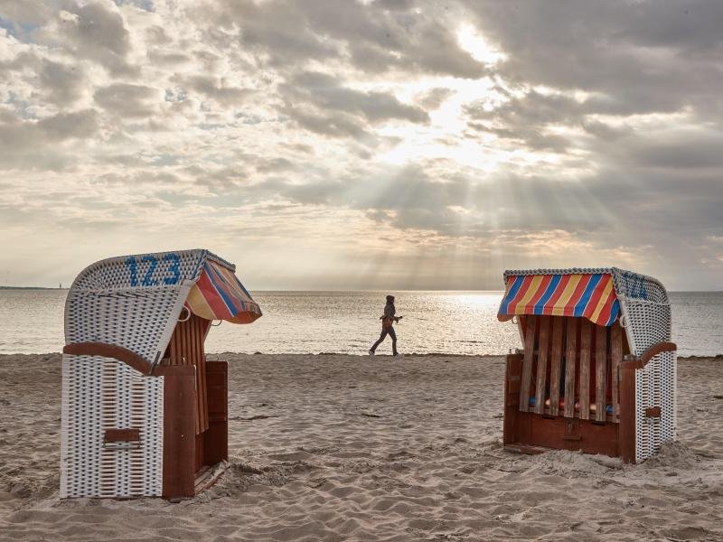 Zunächst waren es nur Modellregionen, nun empfängt ganz Schleswig-Holstein wieder Urlauber.