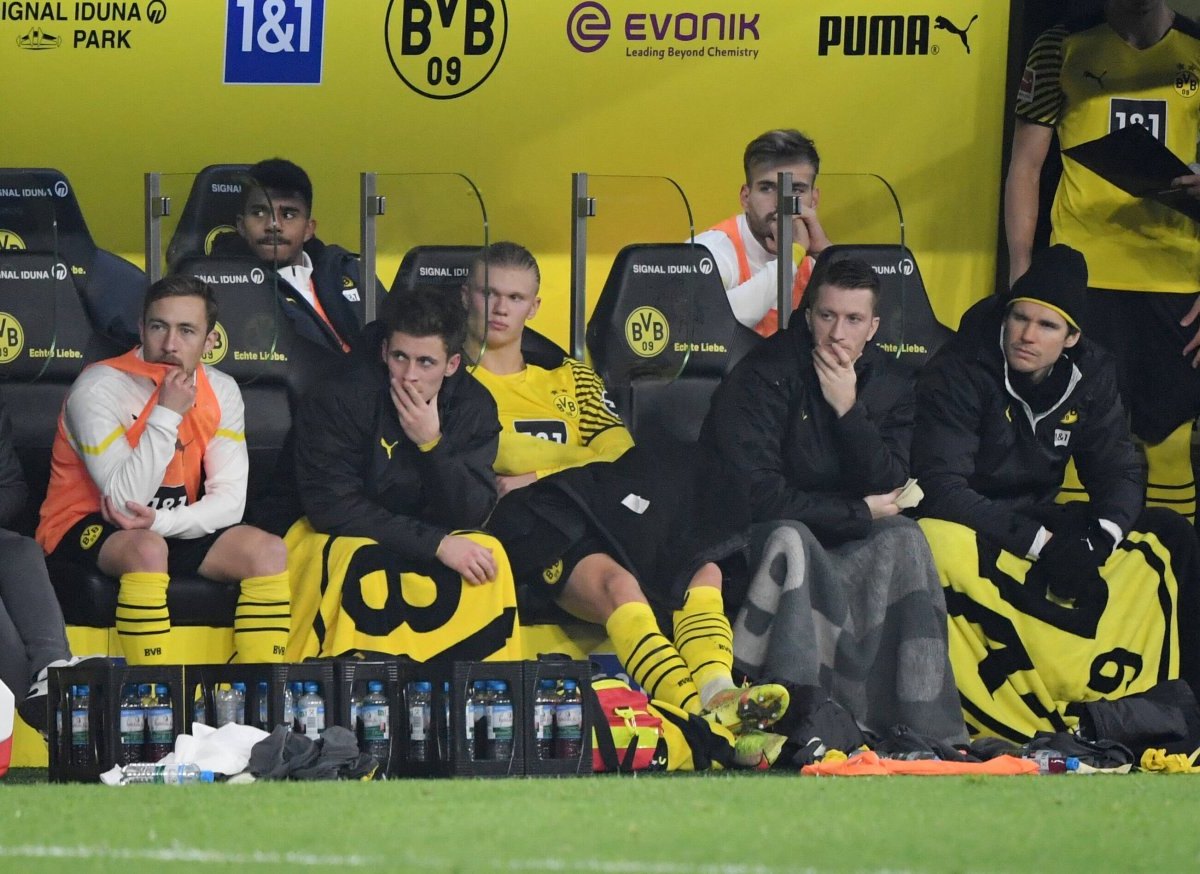 borussia-dortmund-pongracic.jpg