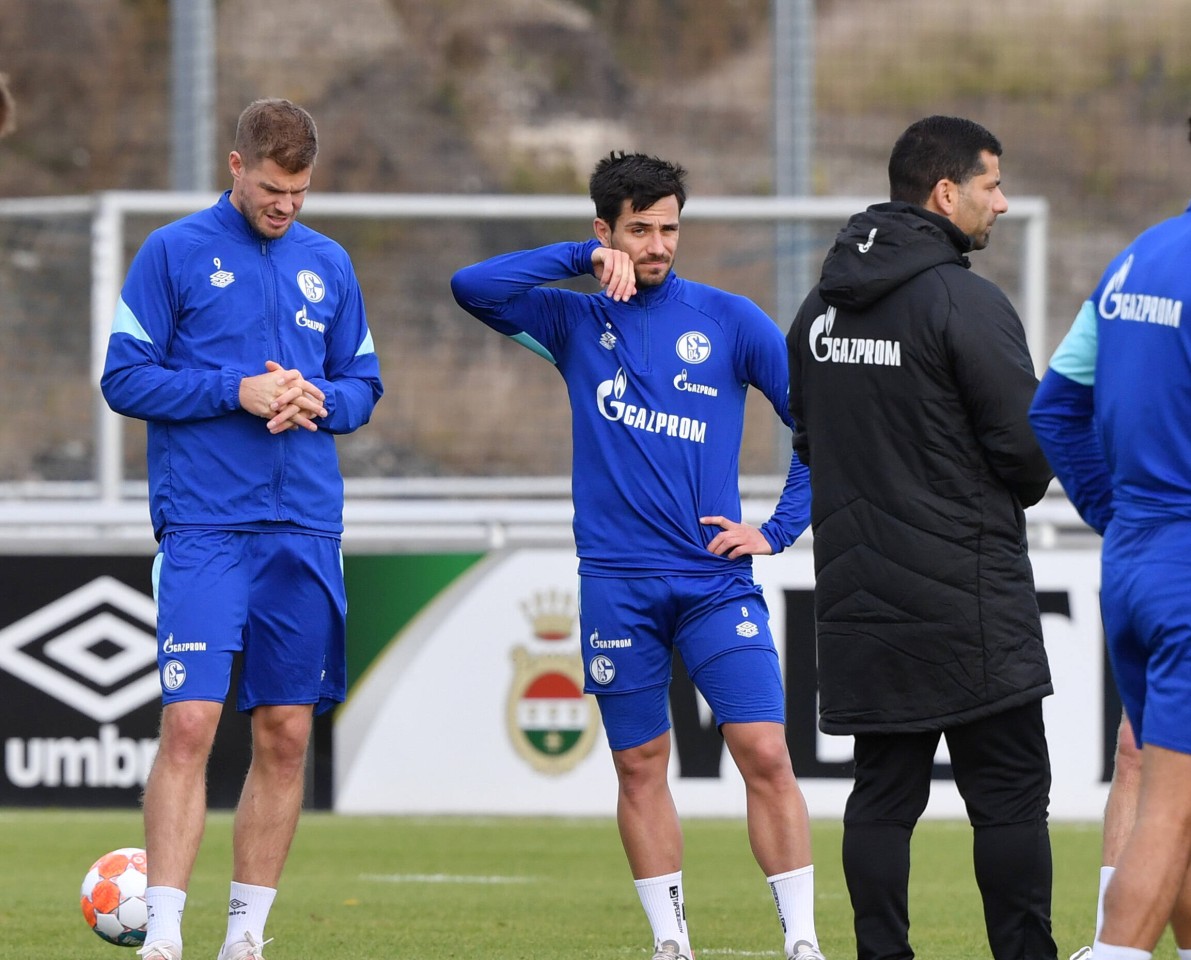 Beim FC Schalke 04 durfte Trainer Dimitrios Grammozis am Donnerstag einen Stargast begrüßen.