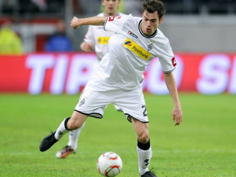 Der auslaufende Vertrag von Sebastian Schachten wurde nicht verlängert. Der 26-jährige Außenverteidiger wurde nur selten eingesetzt und häufig ausgewechselt. Beim FC St. Pauli...