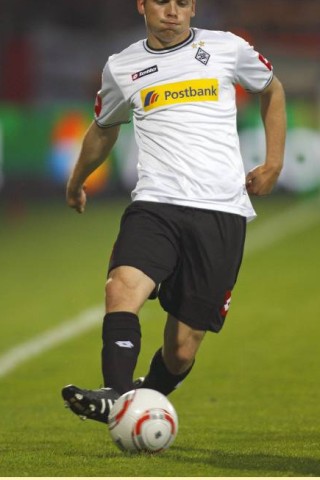 Der 21-jährige Tony Jantschke ist seit 2006 bei der Borussia unter Vertrag. In der vergangenen Saison absolvierte der Abwehrspieler 11 Partien in der Rückrunde.  Vor allem in den letzten Partien...