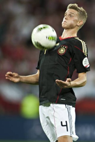 Auf dem Rader aufgetaucht: Lars Bender hat sich mit starken Leistungen in die Stammelf von Bayer Leverkusen gespielt. Auch für Nationalmannschaft hat er bereits debütiert. Sein Problem ist die große Konkurrenz im defensiven Mittelfeld. Wohl eher für die WM 2014 ein Thema.