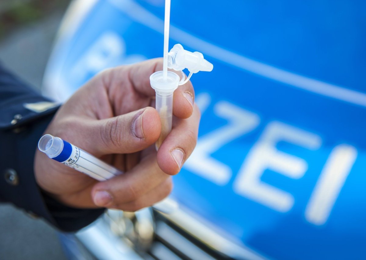 nrw-urinprobe-polizei-sperma.jpg