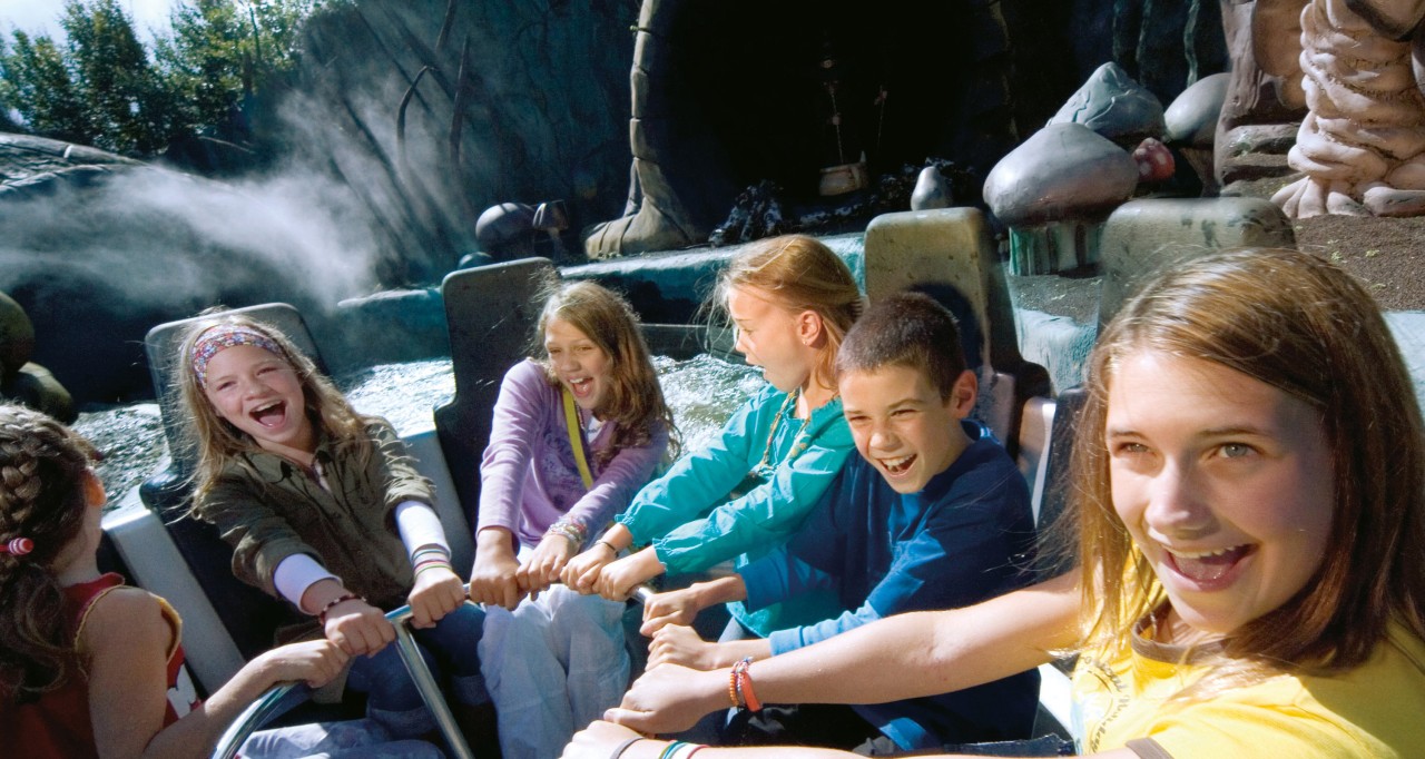 König Artus und die Ritter der Tafelrunde halten im Movie Park Bottrop Einzug in der Wasserattraktion «Mystery River».