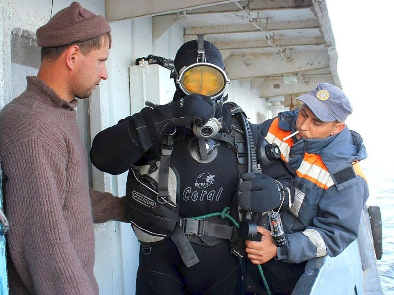 10. Juli 2011: Auf der Wolga sinkt das überfüllte Ausflugsschiff Bulgaria. Viele Passagiere können von nur noch tot von Tauchern geborgen werden. 122 Tote werden am Ende gezählt.