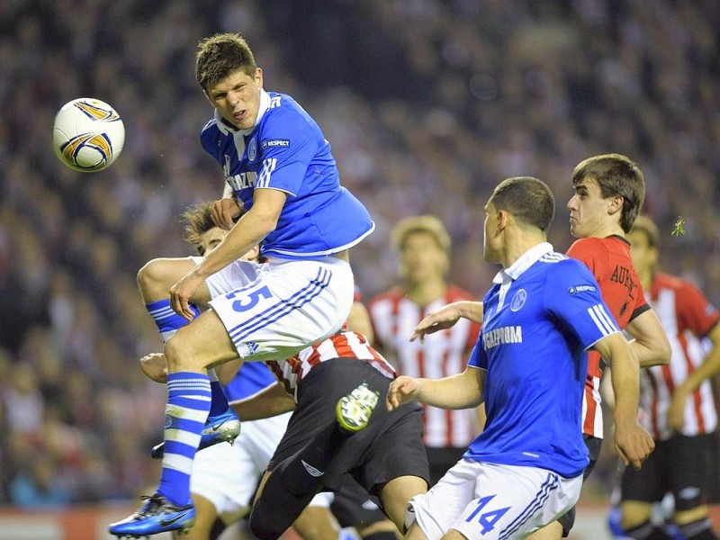 Nur ein 2:2 in Bilbao - damit scheidet der FC Schalke 04 nach der 2:4-Hinspiel-Niederlage aus der Europa Leauge aus. Es trafen Klaas-Jan Huntelaar und Raúl für die Königsblauen.