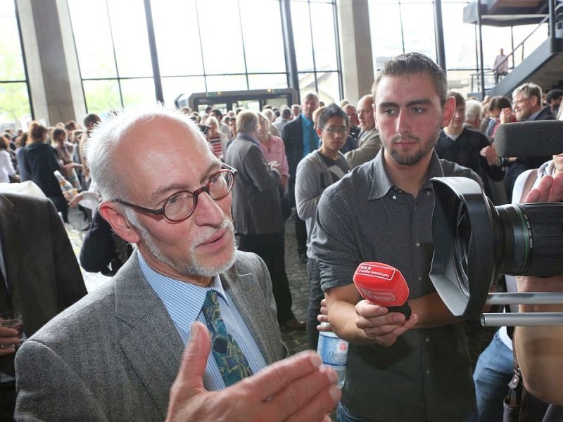 RUB Ruhr Uni Bochum scheitert im Excellelenzwettbewerb um den Status einer Excellenz - Uni Elite - Uni , bekommt dafür aber einen Trostpreis mit einem Cluster?, Foto: Stefan Arend / WAZ Fotopool RUB Ruhr Uni Bochum scheitert im Excellelenzwettbewerb um den Status einer Excellenz - Uni Elite - Uni , bekommt dafür aber einen Trostpreis mit einem Cluster?, REKTOR DER RUHR-UNIVERSITÄT BOCHUM , PROF. DR. DR. H.C. ELMAR W. WEILER , Foto: Stefan Arend / WAZ Fotopool