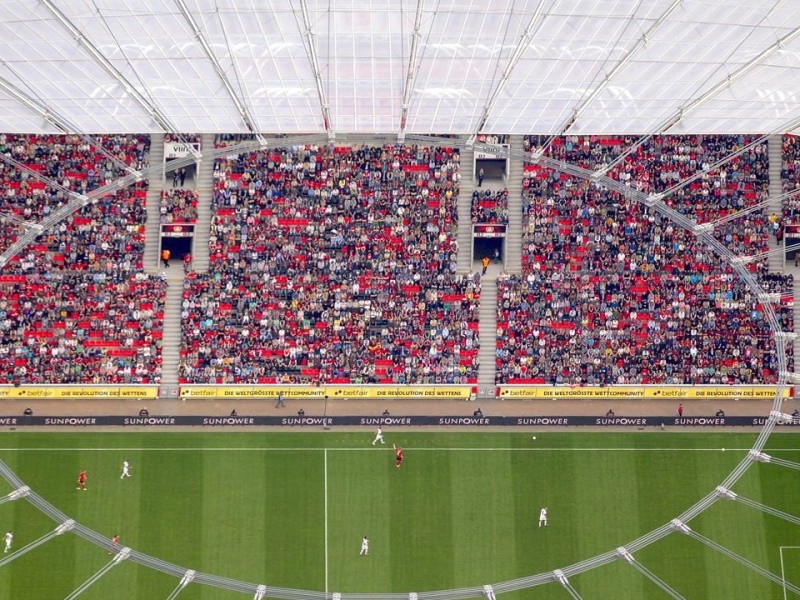 Luftbild, BayArena, Bay-Arena, Bayer Leverkusen gegen FSC Mainz 2:2, Fussballstadion, Bundesliga, Fansblocks,  Leverkusen, Rheinland, Nordrhein-Westfalen, Deutschland, Europa