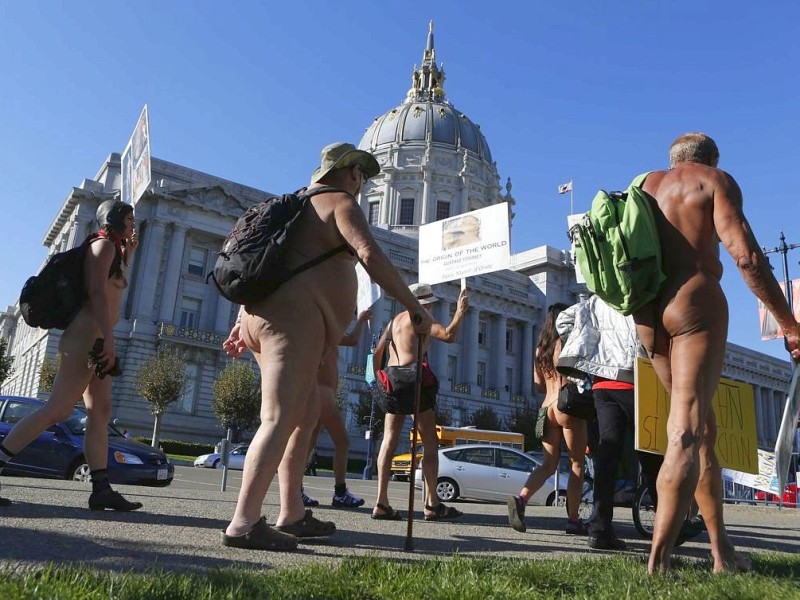 San Francisco sagt den Nackedeis den Kampf an: Künftig dürfen sich Bewohner und Gäste der US-Metropole nicht mehr im Adamskostüm auf den Straßen zeigen.