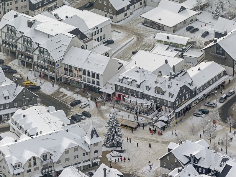 Poststraße und Hotel Leisse.