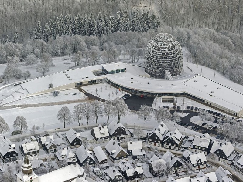 Winterberg-Mitte mit Tourismuszentrum Oversum.