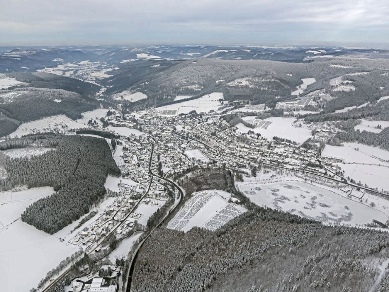 Der Blick nach Niedersfeld.