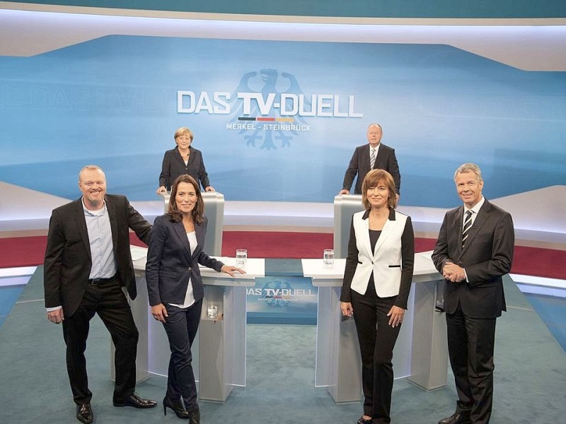 17,63 Millionen interessierten sich am 1. September für das TV-Duell der Spitzenkandidaten Angela Merkel (CDU) und Peer Steinbrück (SPD), das fünf TV-Kanäle zeitgleich übertrugen. Am besten schnitt dabei...