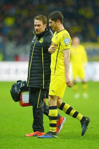 Frankfurt musste sich trotz guter Leistung in einem ausgeglichen Spiel zweier Fußball-Bundesligisten spät mit 0:1 (0:0) geschlagen geben