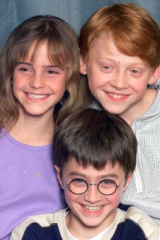 So fing's an: Im August 2000 wurden die drei Kinder als Hauptdarsteller der ersten Verfilmung vorgestellt. Im Mittelpunkt ...