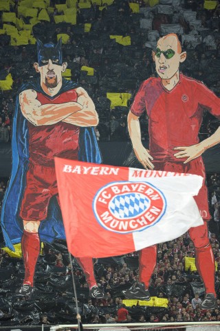 “The Real Badman & Robben” - die Anhänger des Pokal-Titelverteidigers Bayern München hatten für das Halbfinale eine Choreographie vorbereitet, die jedoch in die Kategorie “Gewollt und nicht gekonnt” fiel.