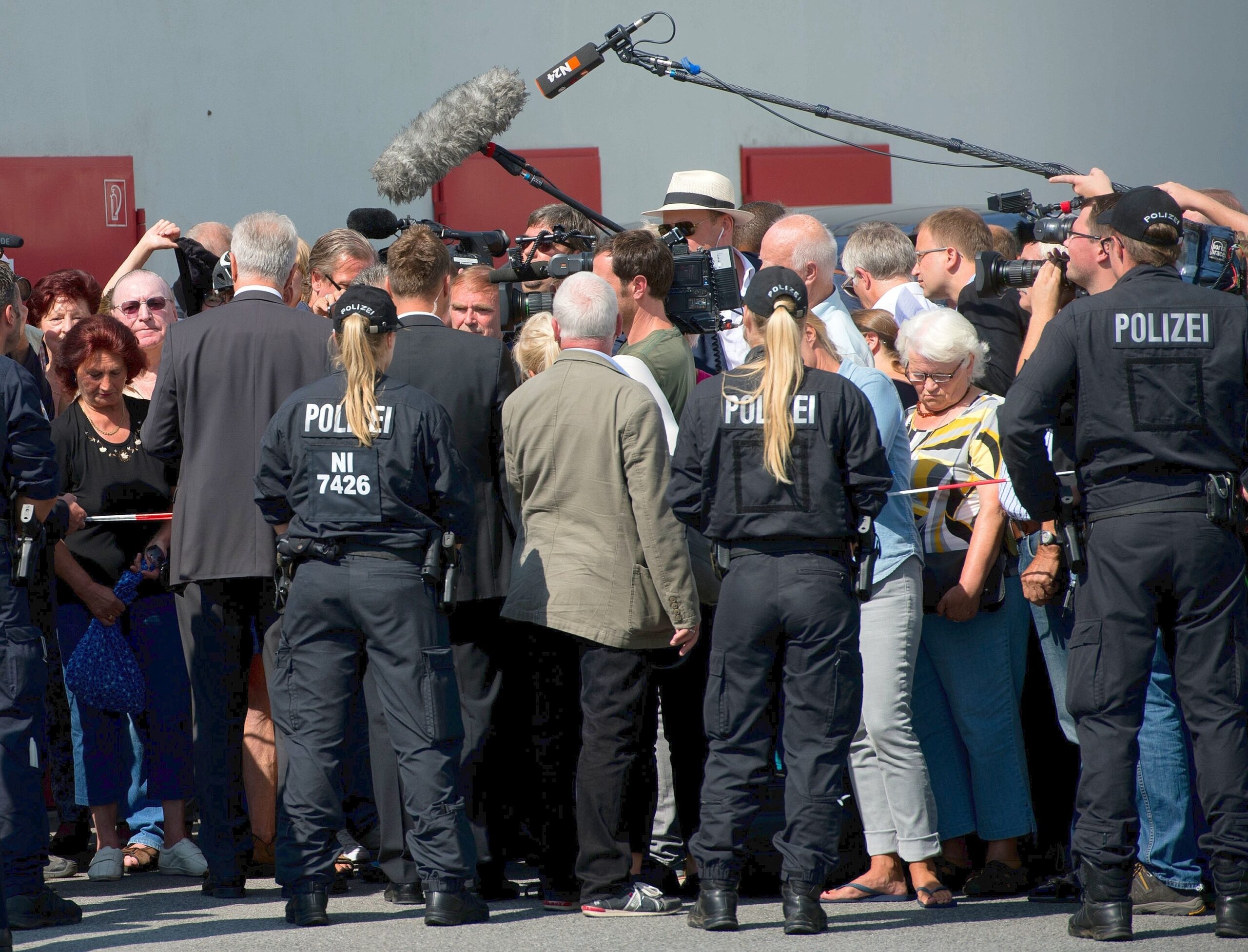 Vor Ort war auch der Ministerpräsident von Sachsen, Stanislaw Tillich (CDU).