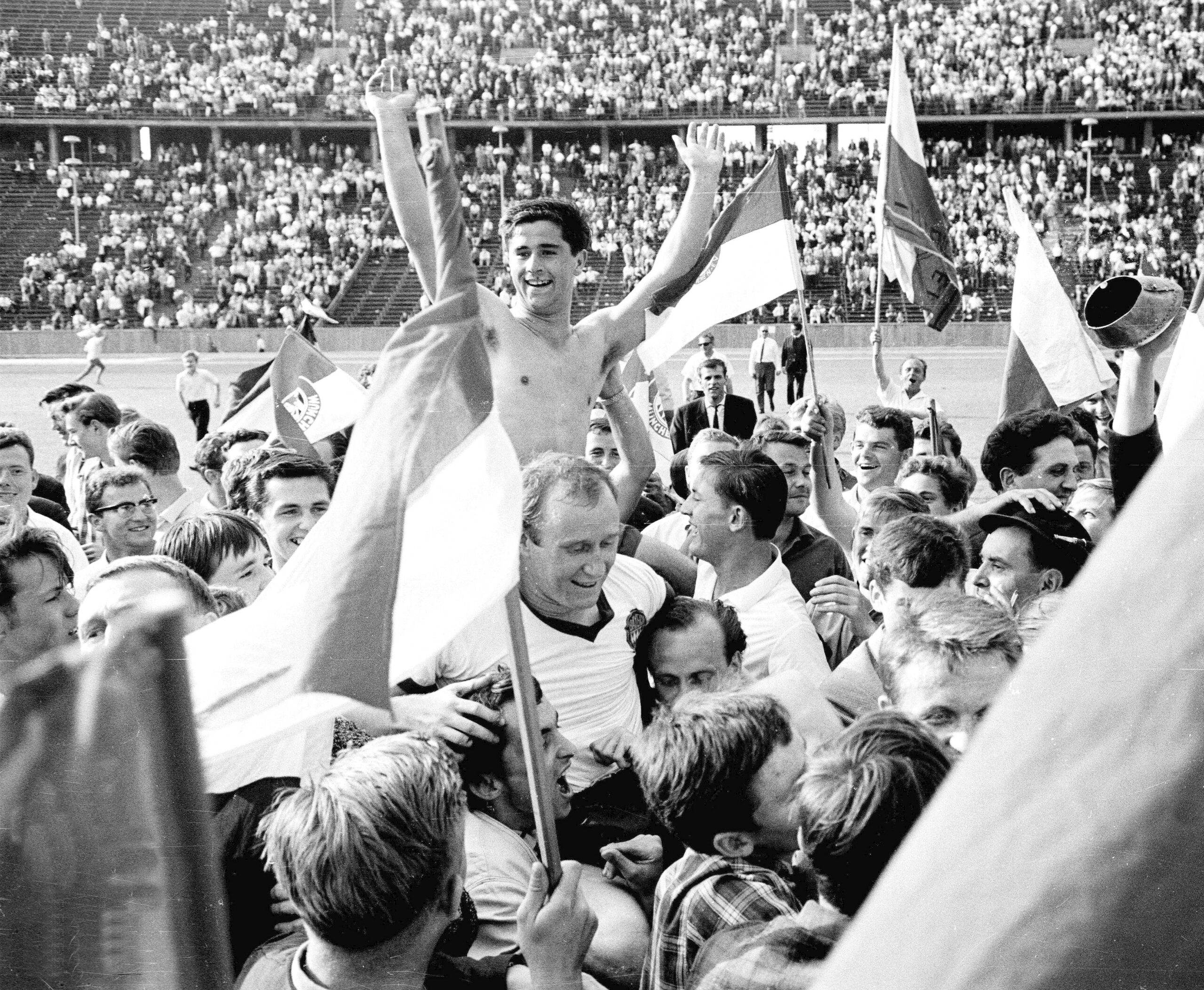 In der Saison 1964/65 gelang der Aufstieg aus der Regional- in die Bundesliga.