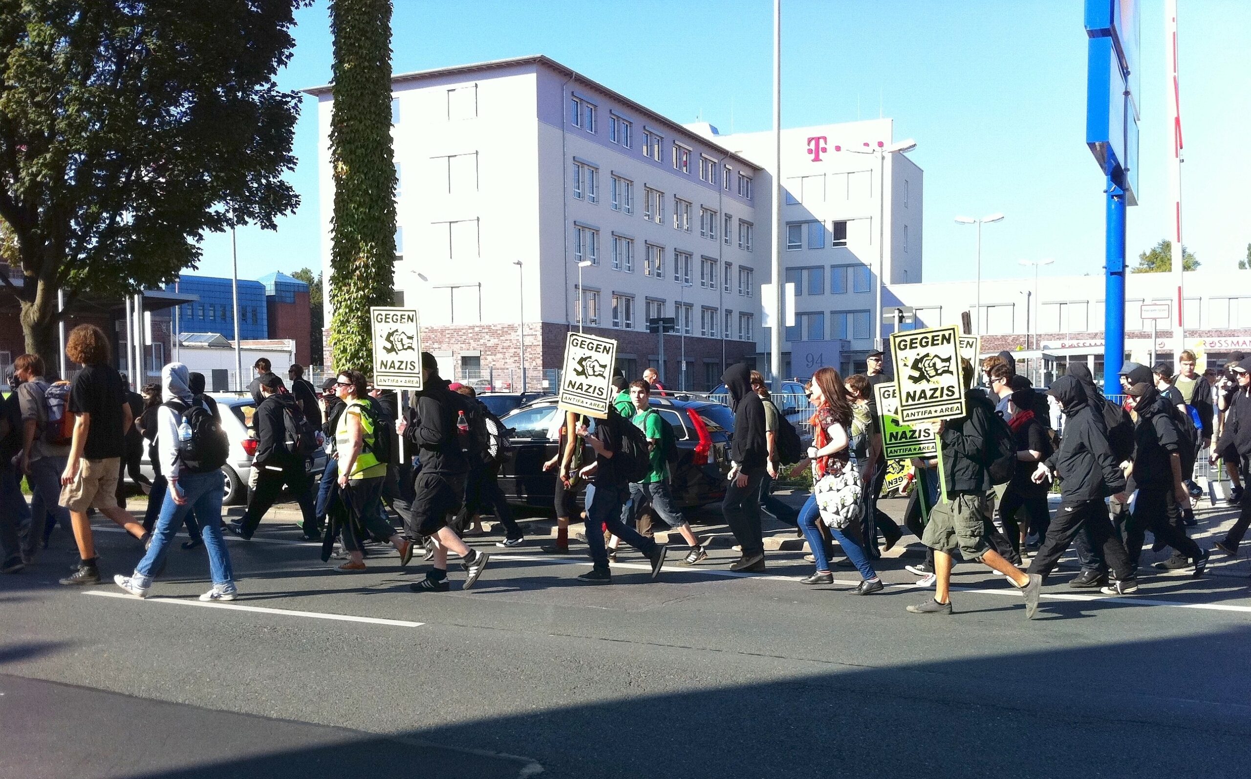 Die Dortmunder Polizei rechnete im Vorfeld mit 4000 autonomen Demonstranten aus dem linken Lager. 