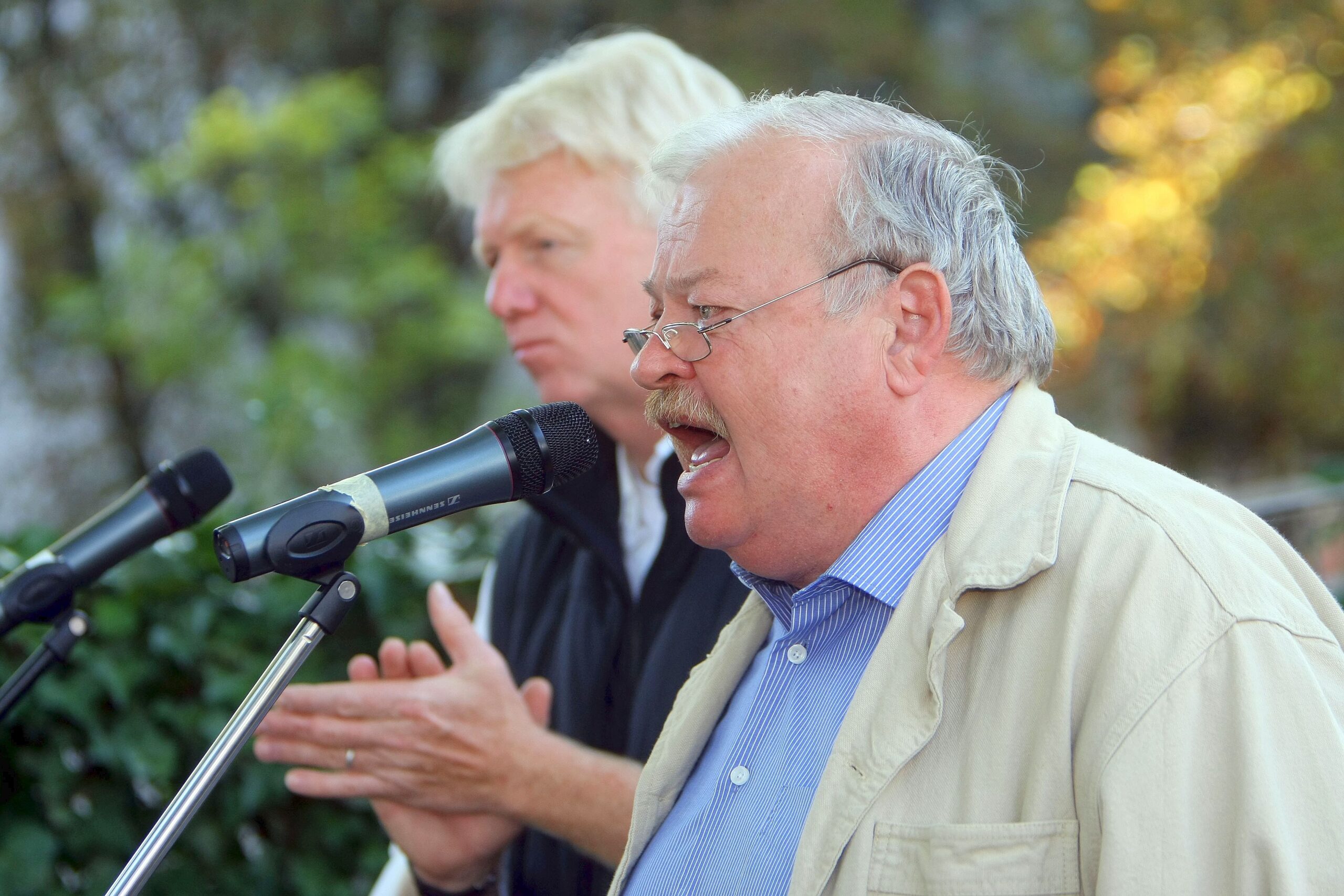 Prominente Nazi-Gegner: OB Sierau und NRW-Arbeitsminister Schneider (SPD)