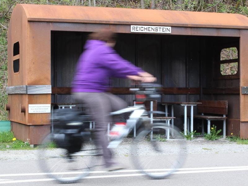 Hommage an die Eisenbahn: Dieser Rastplatz wurde in einem alten Waggon eingerichtet.