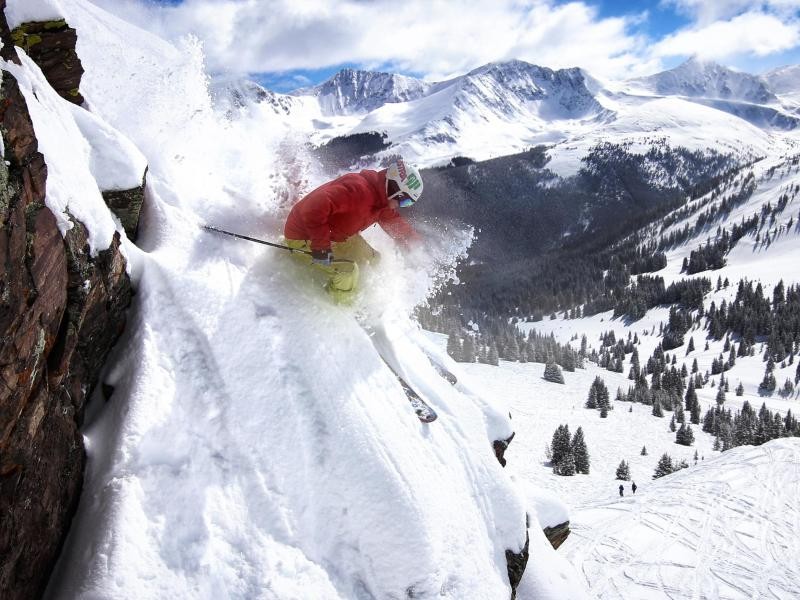 Auf den steilen Pisten des Skigebiets Copper trainieren häufig auch Profis. Das unpräparierte Gelände lockt die Profis von den markierten Pisten.