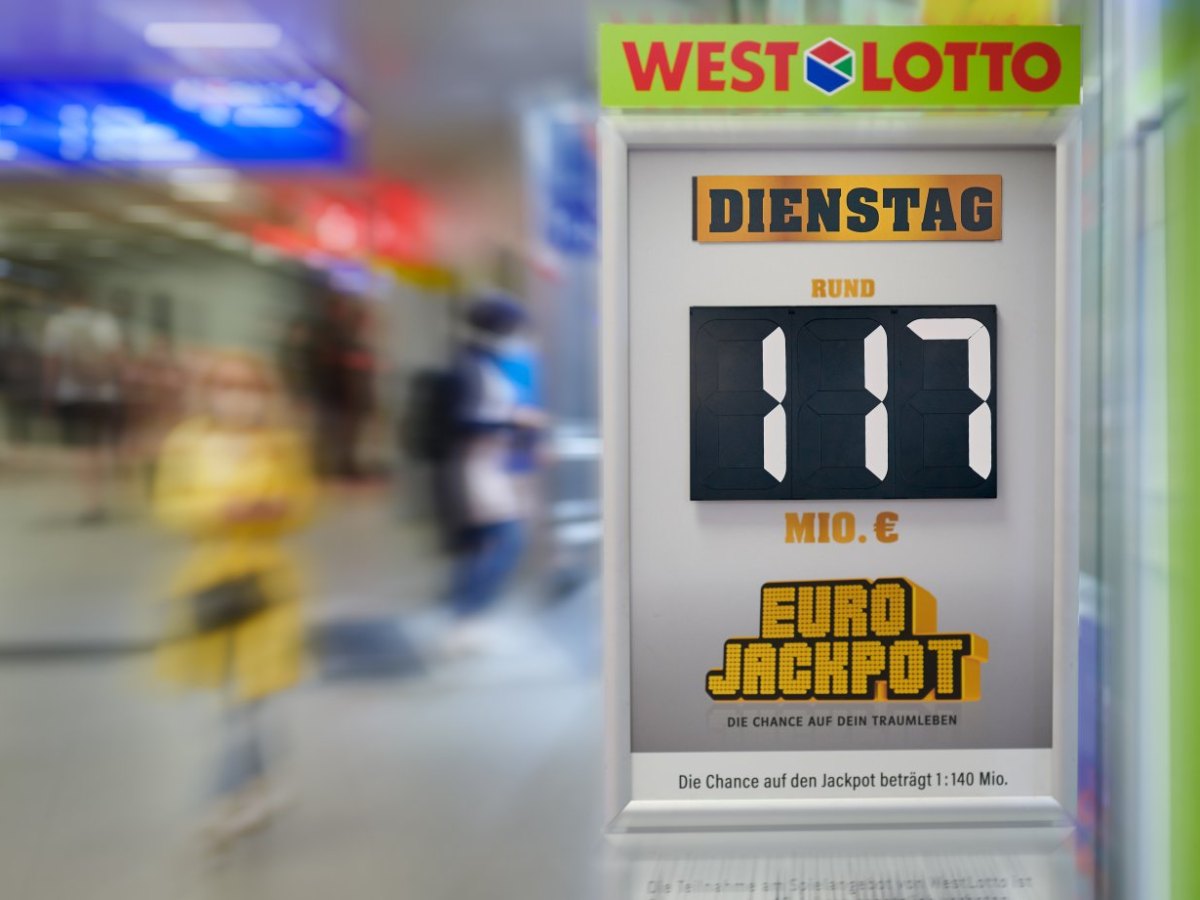 220718Eurojackpot117Dienstag - (c) Schlag und Roy.jpg