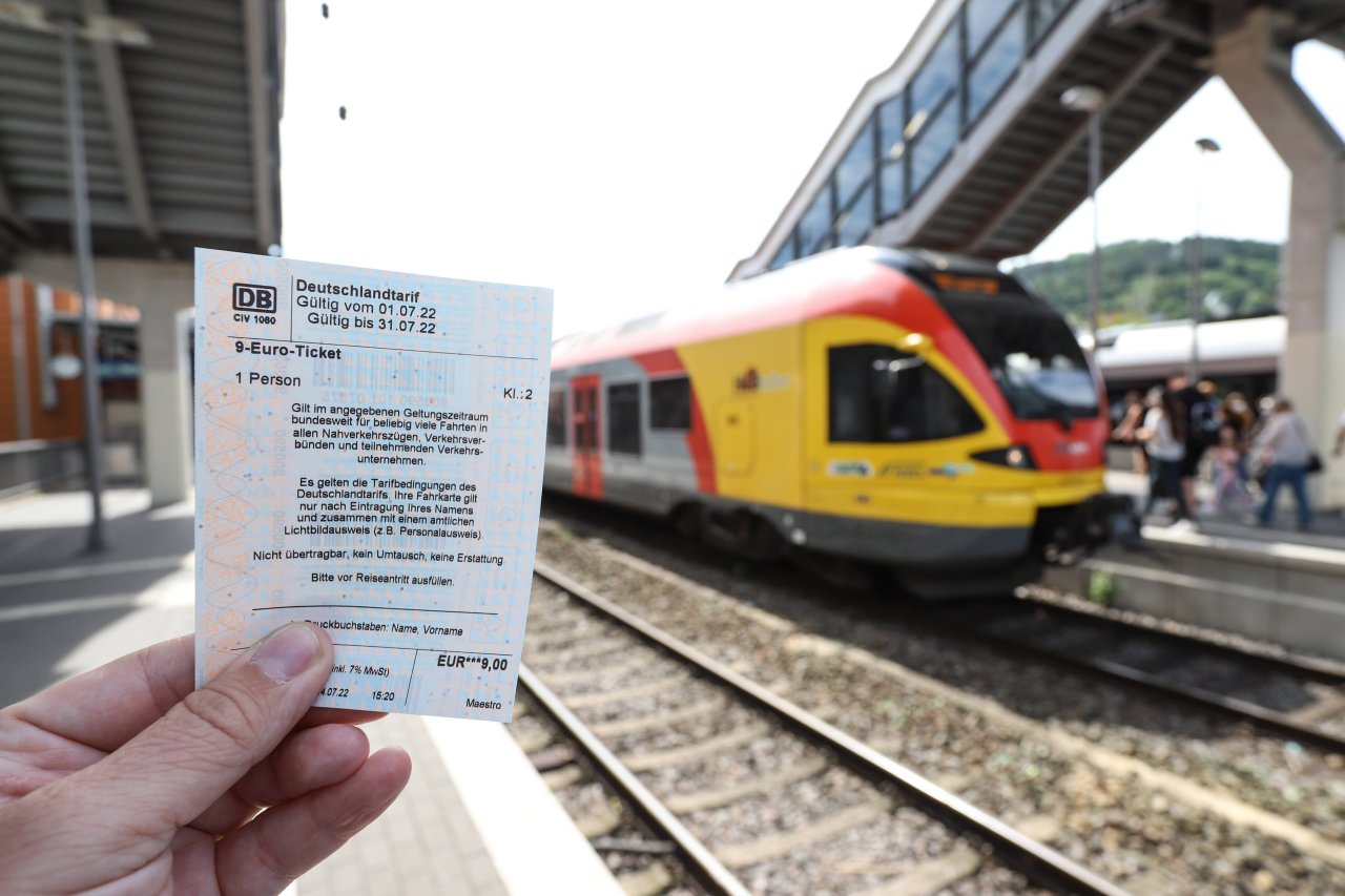 9-Euro-Ticket: Viele Pendler tappen offenbar immer noch im Dunkeln. (Symbolbild)