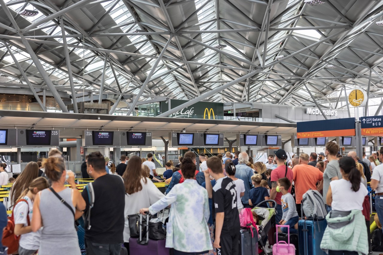 Das Flug-Chaos in NRW geht weiter. (Symbolbild)