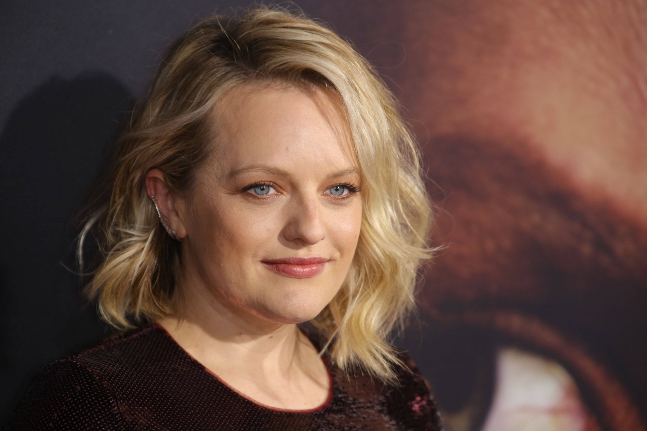 „The Handmaid's Tale“-Star Elisabeth Moss führt beim Staffelfinale Regie.