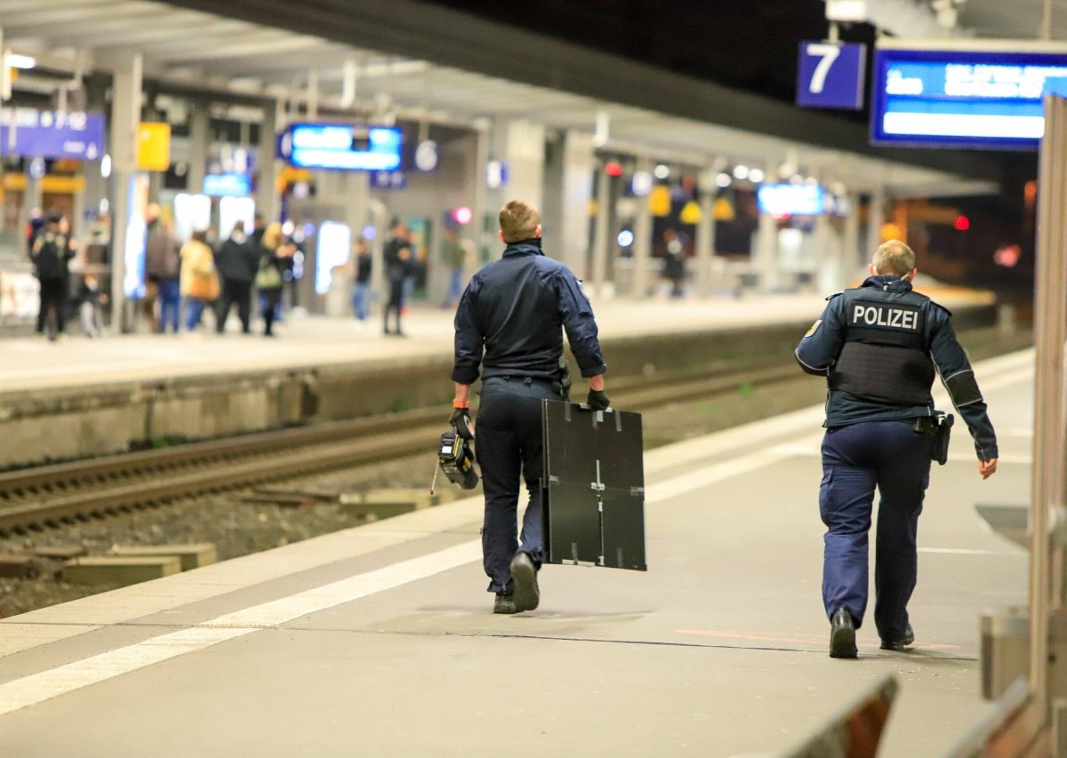 essen-hbf-polizeieinsatz-fahndung.jpg