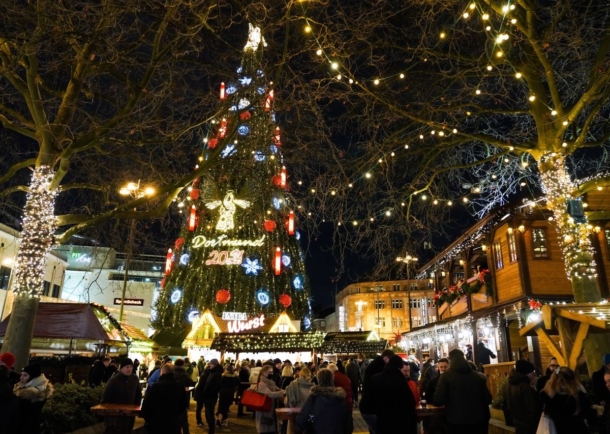 Dortmund Weihnachtsmarkt.jpg