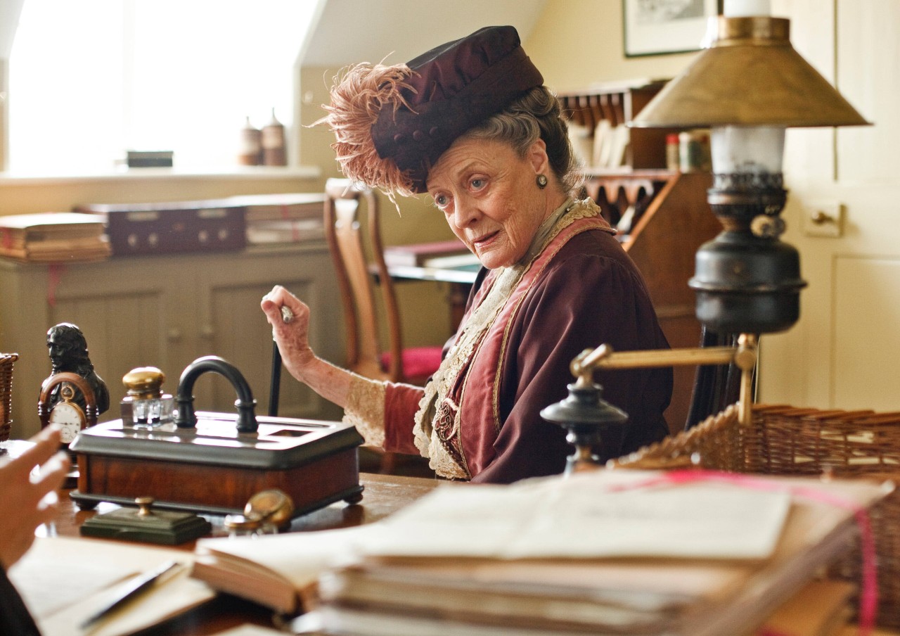 Maggie Smith als Violet Crawley in Downton Abbey.