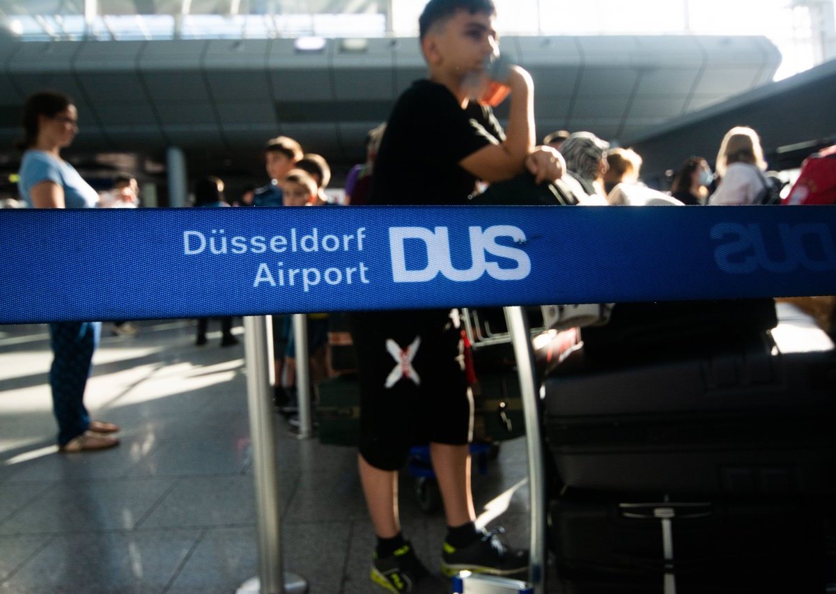 Flughafen Düsseldorf.jpg