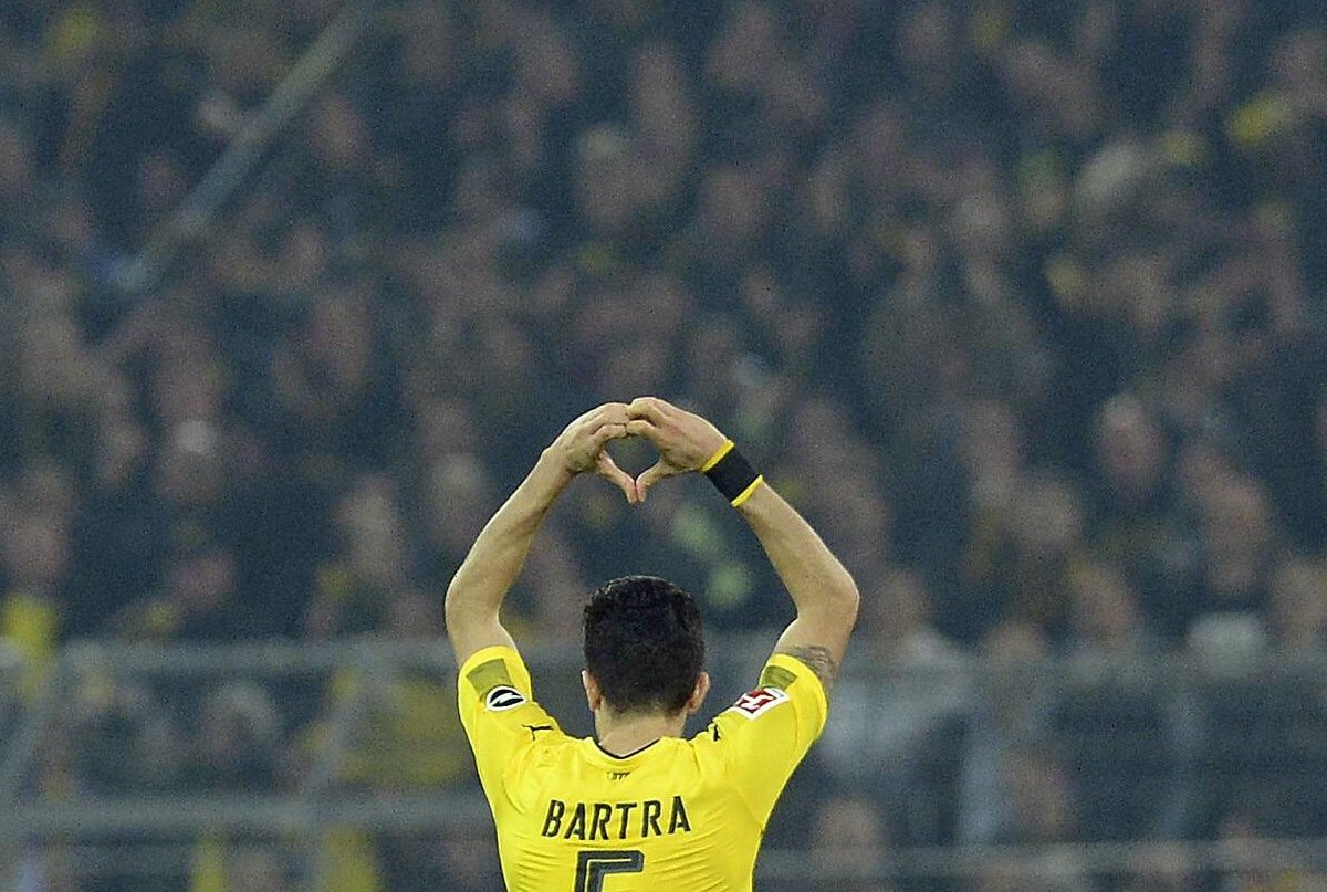 borussia-dortmund-bartra.jpg