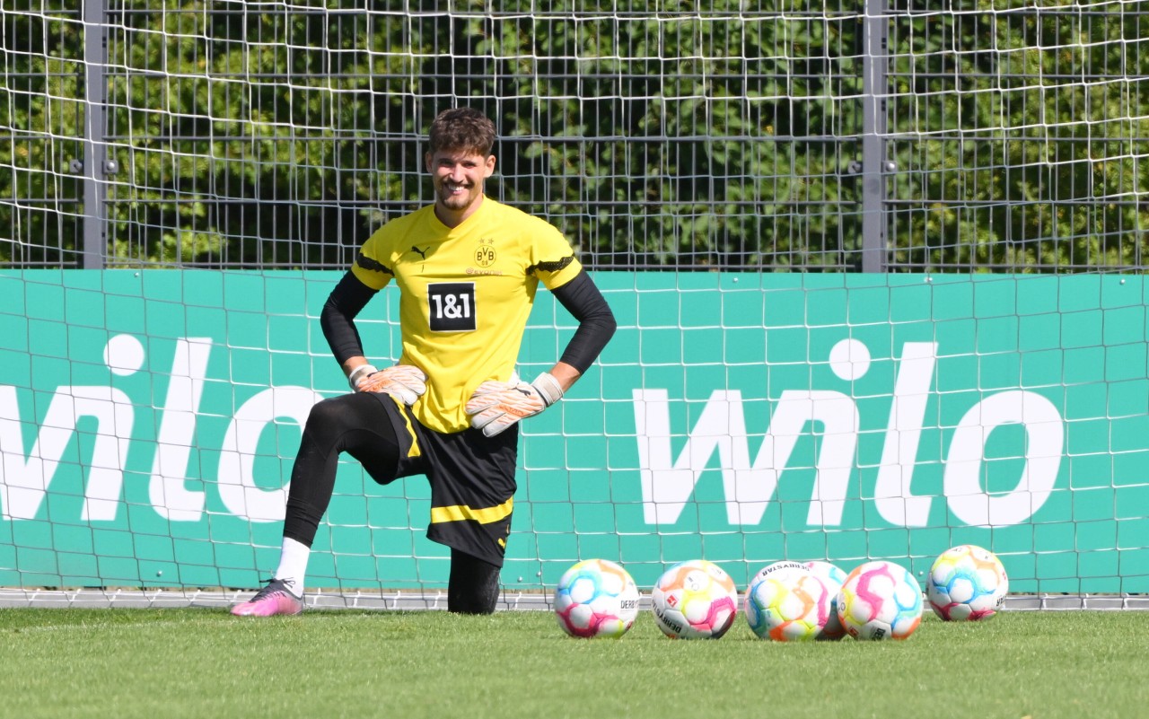 Bei Borussia Dormund stahl Gregor Kobel Anthony Modeste beim ersten Training die Show.