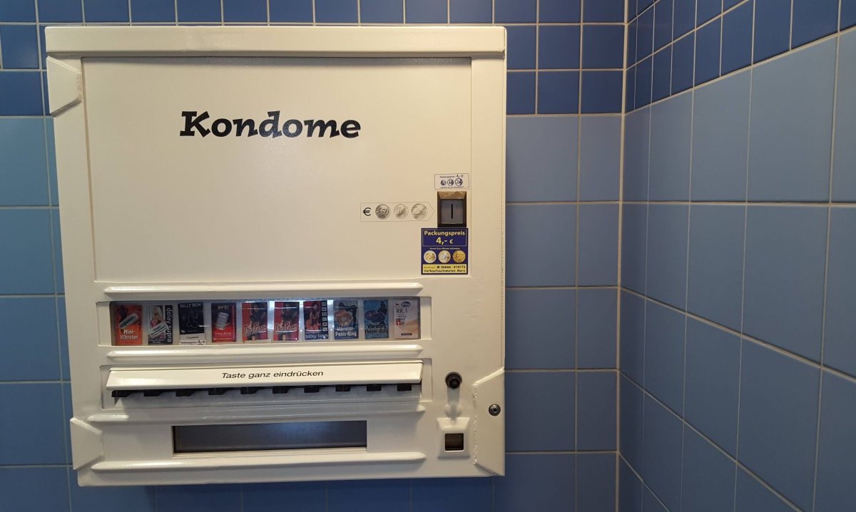 Dortmund-kondomautomat.jpg
