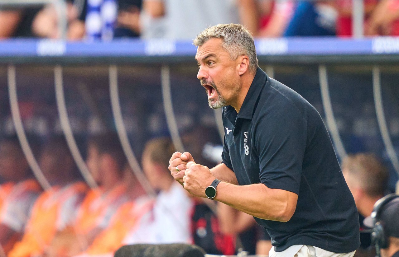 Schalke - Bochum: Trainer Thomas Reis hat Personalsorgen vor der Partie.