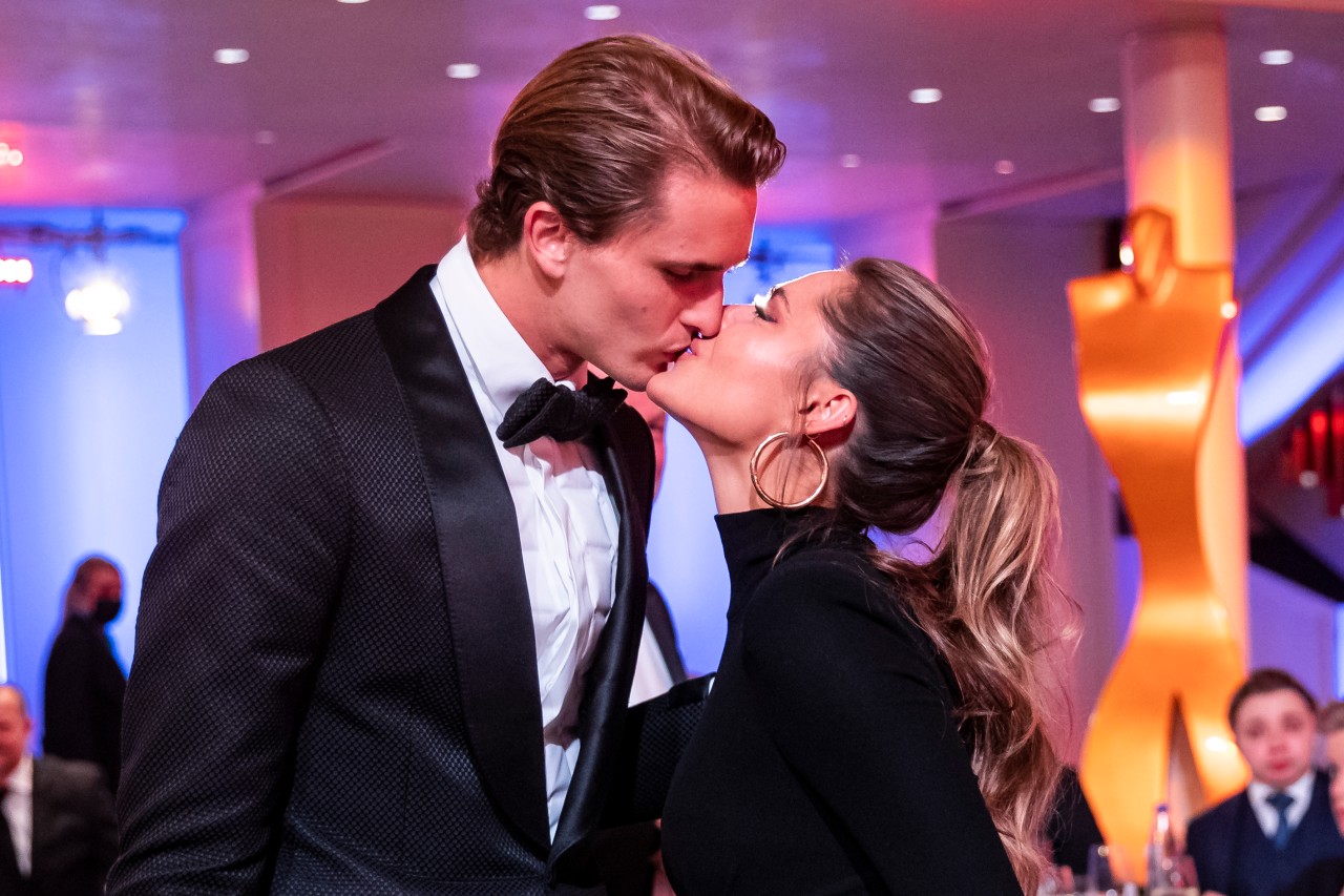 Sophia Thomalla und Alexander Zverev im Dezember 2021 auf der „Sportler des Jahres“-Gala.