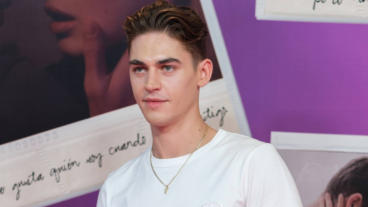 Im Teenie-Drama „First Love“ spielt Hero Fiennes Tiffin die Hauptrolle.